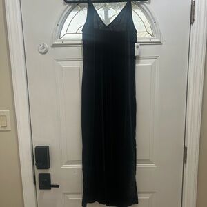 Brand New Old Navy Velvet Dres